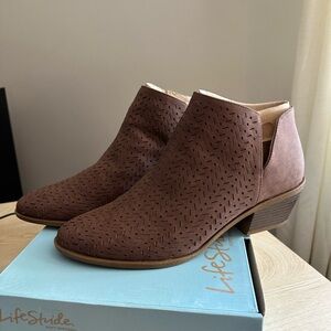 Life Stride Peyton Bootie